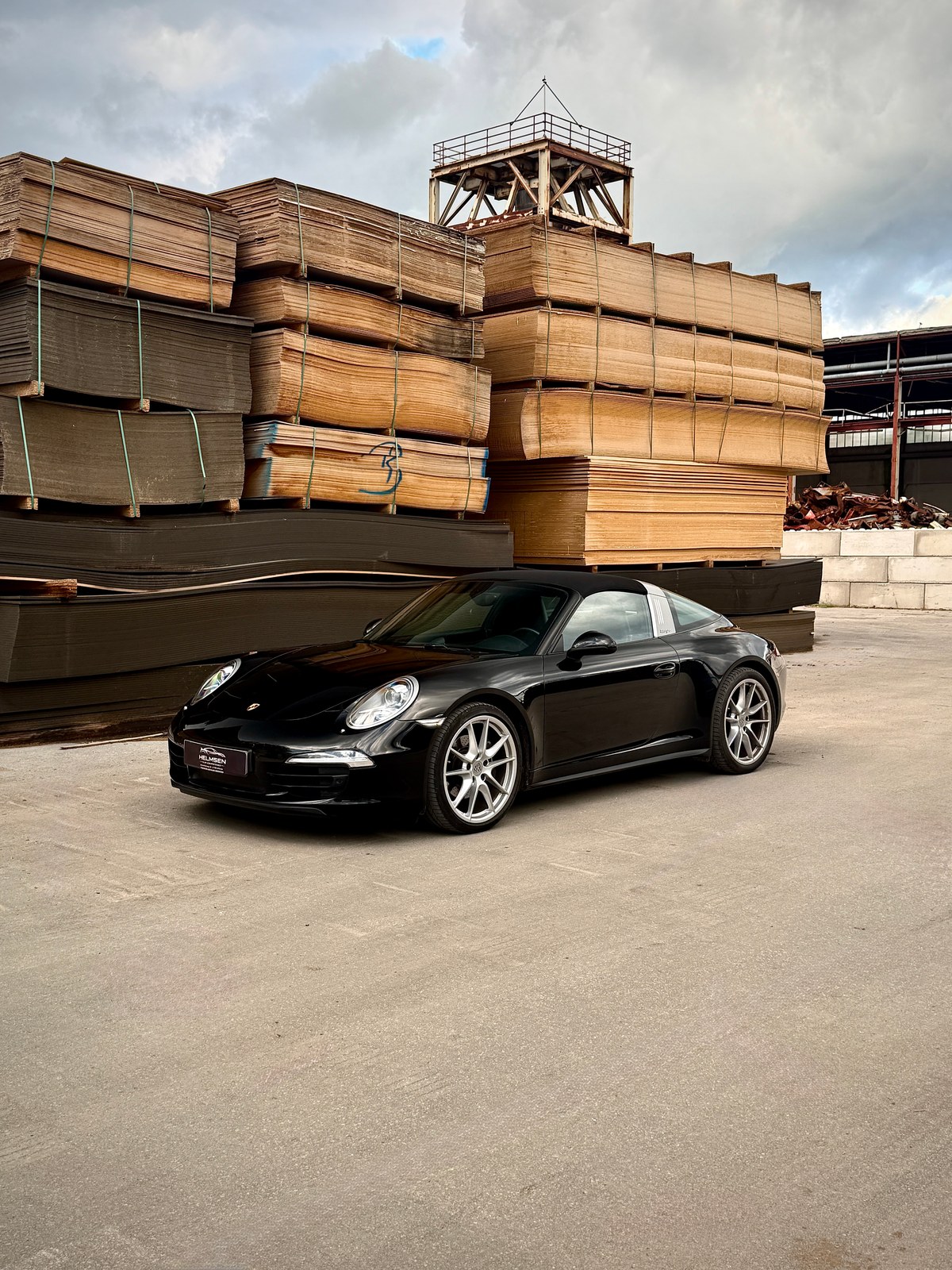 Porsche 911 Targa 4 in Schwarz